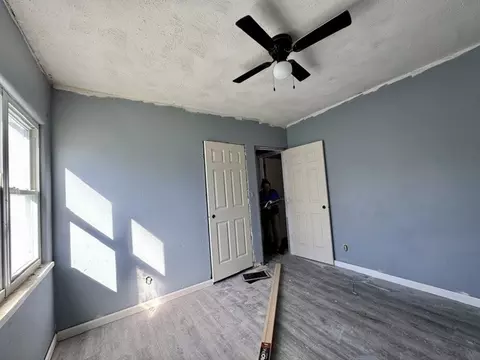 Bedroom - 123 Trenton Pl, Springfield, OH 45504 photo 7 of 10