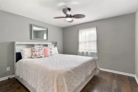 Bedroom - 5101 Ackerman Blvd, Kettering, OH 45429 photo 6 of 7
