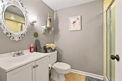 Bath - 5101 Ackerman Blvd, Kettering, OH 45429 photo 4 of 4