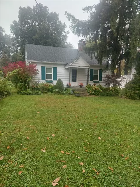 8327 Inwood Ave, Dayton, OH 45415