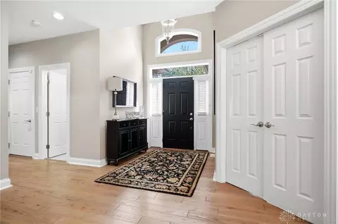 Entry Way - 837 Eagle Run Dr, Centerville, OH 45458 photo 3 of 3