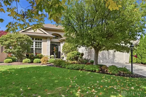 Exterior - 837 Eagle Run Dr, Centerville, OH 45458 photo 7 of 9