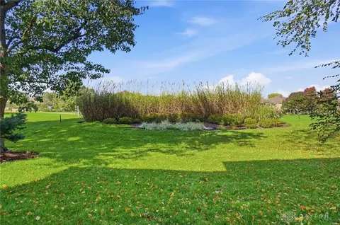 Exterior - 837 Eagle Run Dr, Centerville, OH 45458 photo 9 of 9