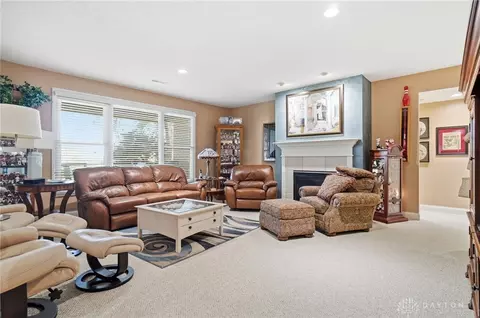 Living - 837 Eagle Run Dr, Centerville, OH 45458 photo 2 of 4