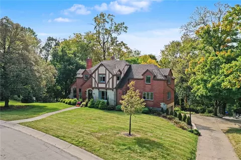 Exterior - 860 Greenhouse Dr, Kettering, OH 45419 photo 17 of 22