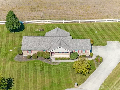 View/Area - 5782 Whispering Wind Dr, Springfield, OH 45504 photo 3 of 15