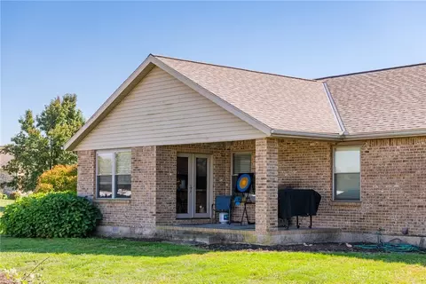 Exterior - 5782 Whispering Wind Dr, Springfield, OH 45504 photo 8 of 11