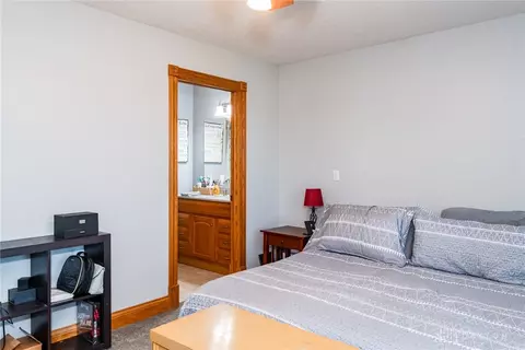 Bedroom - 5782 Whispering Wind Dr, Springfield, OH 45504 photo 2 of 4
