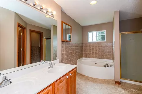 Bath - 9550 State Route 725 Pike, Germantown, OH 45327 photo 1 of 4