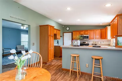 Kitchen - 9550 State Route 725 Pike, Germantown, OH 45327 photo 7 of 7