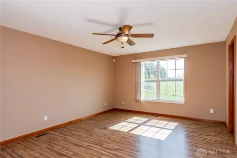 Living - 9550 State Route 725 Pike, Germantown, OH 45327 photo 5 of 5