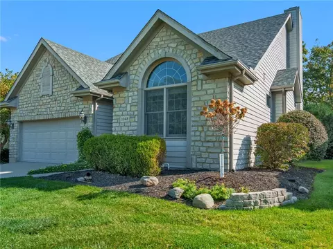 1048 Greenskeeper Way, Centerville, OH 45458