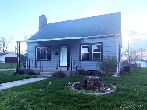 Exterior - 1700 Norton Ave, Kettering, OH 45420 photo 2 of 5
