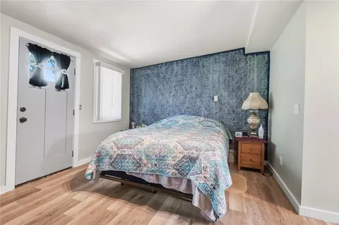 Bedroom - 3255 Erter Dr, Springfield, OH 45503 photo 2 of 10