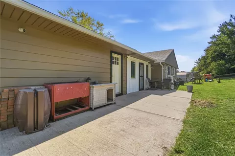 Exterior - 3255 Erter Dr, Springfield, OH 45503 photo 9 of 10