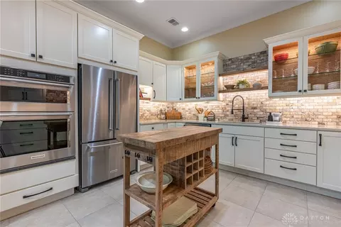 Kitchen - 655 Legendary Way, Dayton, OH 45458 photo 2 of 3