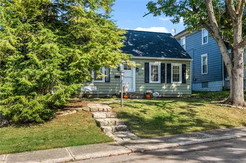 Exterior - 1509 Springhill Ave, Kettering, OH 45409 photo 10 of 11