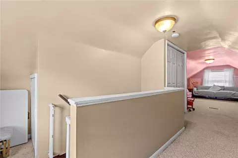 Entry Way - 1509 Springhill Ave, Kettering, OH 45409 photo 4 of 5