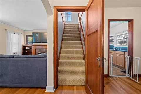 Entry Way - 1509 Springhill Ave, Kettering, OH 45409 photo 3 of 5