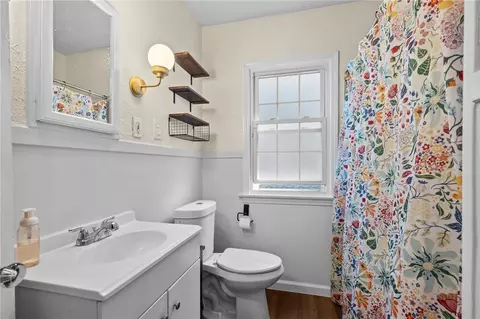 Bath - 1509 Springhill Ave, Kettering, OH 45409 photo 1 of 3