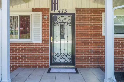 Entry Way - 473 E Lomar Ave, Carlisle, OH 45005 photo 1 of 3