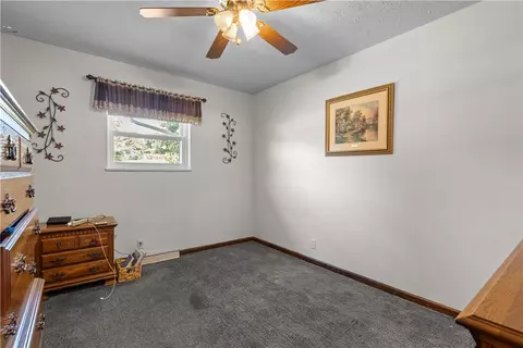 Bedroom - 473 E Lomar Ave, Carlisle, OH 45005 photo 5 of 5