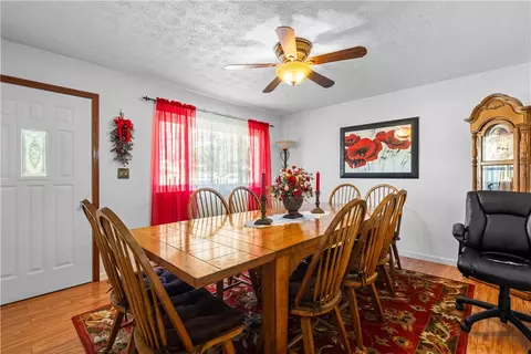 Dining - 473 E Lomar Ave, Carlisle, OH 45005 photo 3 of 3