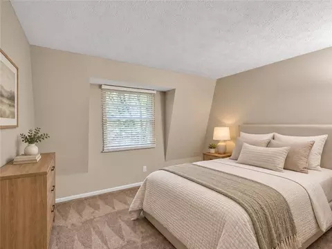 Bedroom - 8710 Park Haven Pt, Centerville, OH 45458 photo 4 of 5