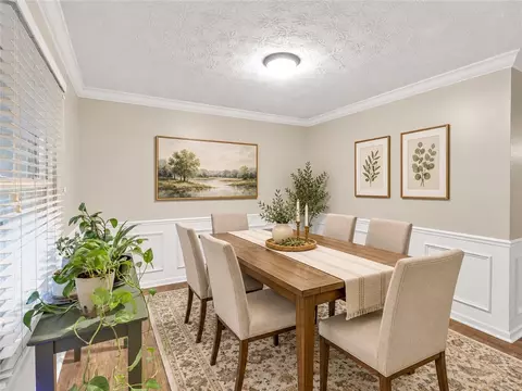 Dining - 8710 Park Haven Pt, Centerville, OH 45458 photo 2 of 4