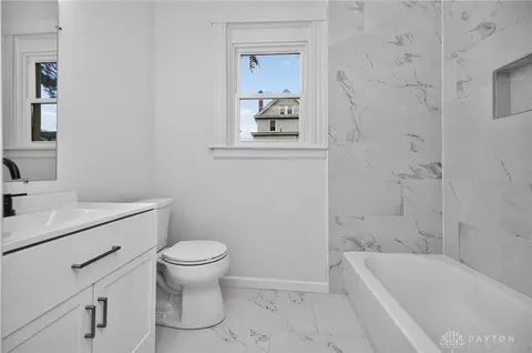 Bath - 4127 Flower Ave, Cincinnati, OH 45205 photo 1 of 3