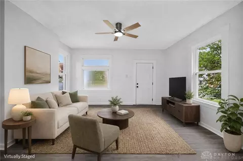 Living - 4127 Flower Ave, Cincinnati, OH 45205 photo 1 of 5