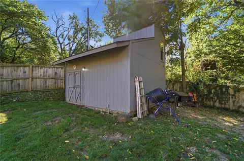 Exterior - 3201 Ridgeview Ave, Kettering, OH 45409 photo 16 of 16