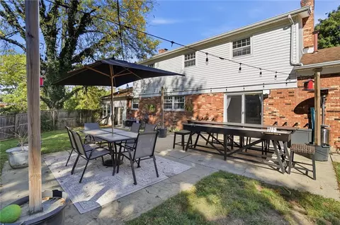 Exterior - 3201 Ridgeview Ave, Kettering, OH 45409 photo 11 of 16