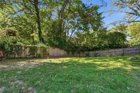Exterior - 3201 Ridgeview Ave, Kettering, OH 45409 photo 14 of 16