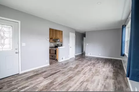 Living - 803 Dingman St, Sidney, OH 45365 photo 2 of 3