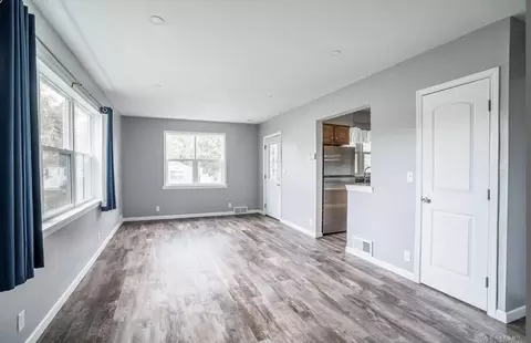 Living - 803 Dingman St, Sidney, OH 45365 photo 1 of 3