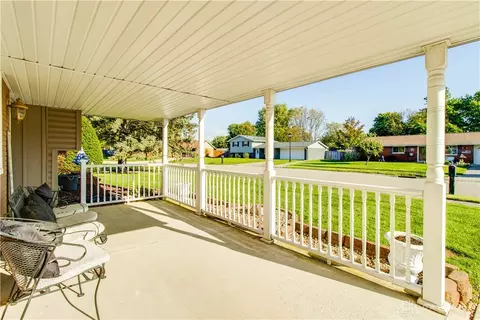 Exterior - 5212 Ottawa Dr, Fairborn, OH 45324 photo 4 of 12