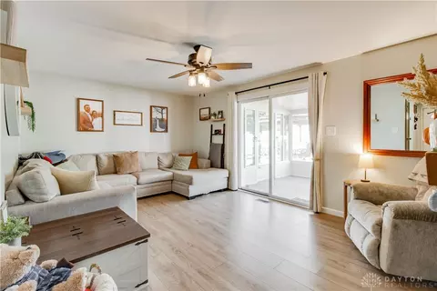 Living - 5212 Ottawa Dr, Fairborn, OH 45324 photo 1 of 4