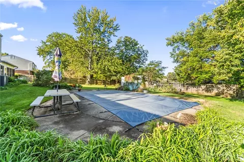 Exterior - 9775 Sheehan Rd, Centerville, OH 45458 photo 11 of 14