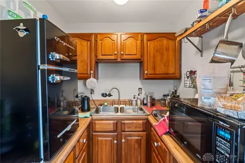 Kitchen - 9775 Sheehan Rd, Centerville, OH 45458 photo 6 of 6
