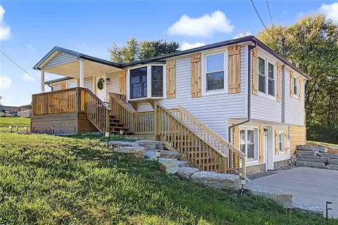 843 Hook Rd, Xenia, OH 45385