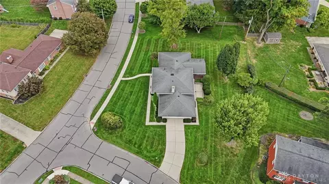 View/Area - 386 Silvertree Ln, Centerville, OH 45459 photo 2 of 2
