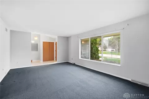 Living - 386 Silvertree Ln, Centerville, OH 45459 photo 1 of 12