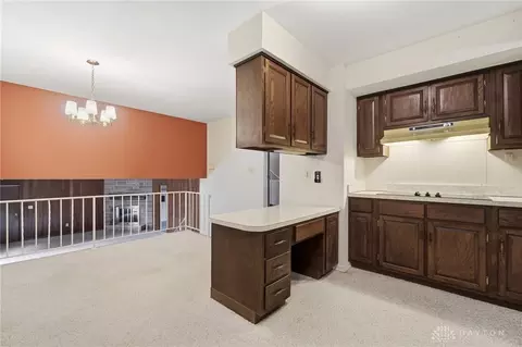 Kitchen - 386 Silvertree Ln, Centerville, OH 45459 photo 4 of 6
