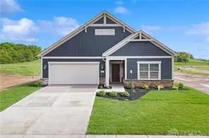1427 Triple Crown, Xenia, OH 45385
