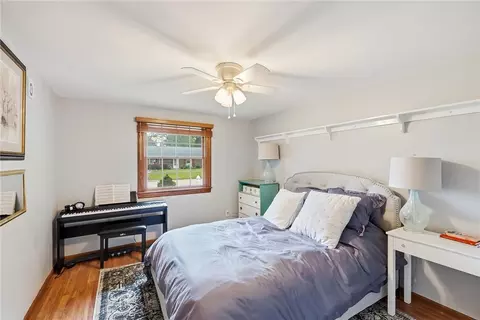 Bedroom - 35 Waterford Dr, Centerville, OH 45458 photo 3 of 4