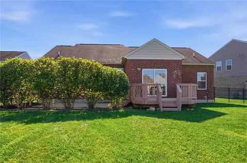 Exterior - 9762 Brooks Bend Ct, Centerville, OH 45458 photo 6 of 13