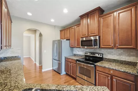Kitchen - 9762 Brooks Bend Ct, Centerville, OH 45458 photo 2 of 4