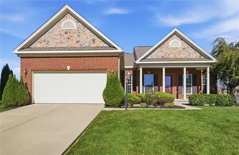 Exterior - 9762 Brooks Bend Ct, Centerville, OH 45458 photo 2 of 13