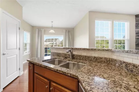 Kitchen - 9762 Brooks Bend Ct, Centerville, OH 45458 photo 3 of 4
